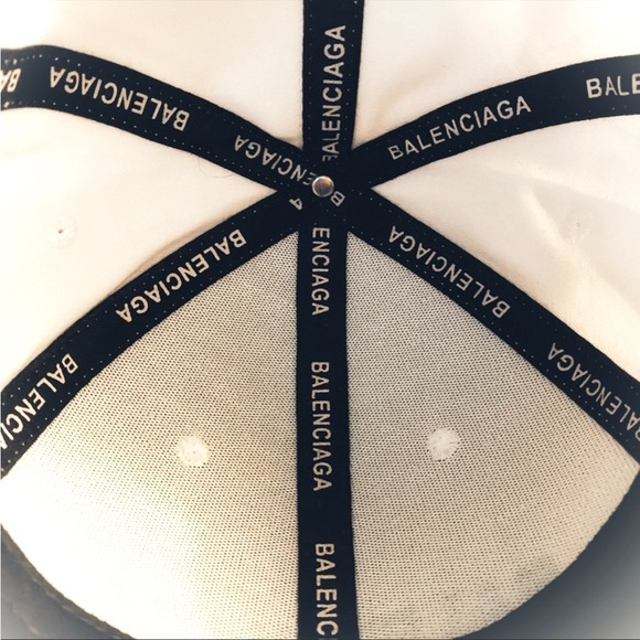 Balenciaga cap - Picture 9 of 11